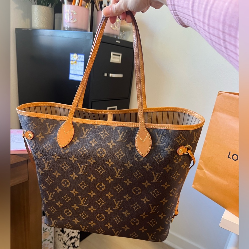 Louis Vuitton Neverfull MM Brown Monogram Tote